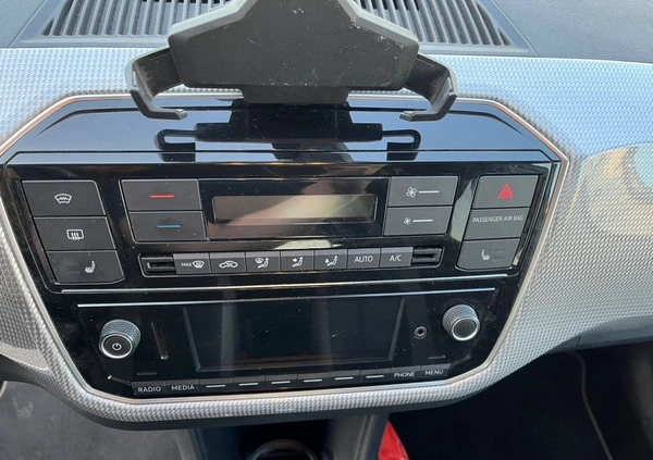 Volkswagen up! cena 64747 przebieg: 49000, rok produkcji 2018 z Warszawa małe 497